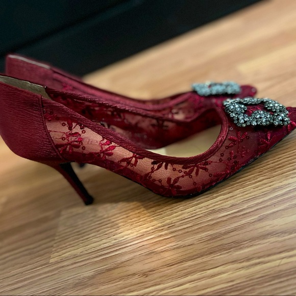 Wine Red J.Reneé Heels - Picture 2 of 3